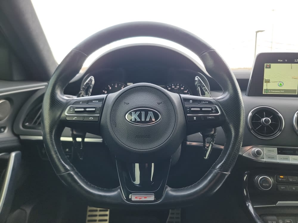 Thumbnail: 2018 Kia Stinger - 2