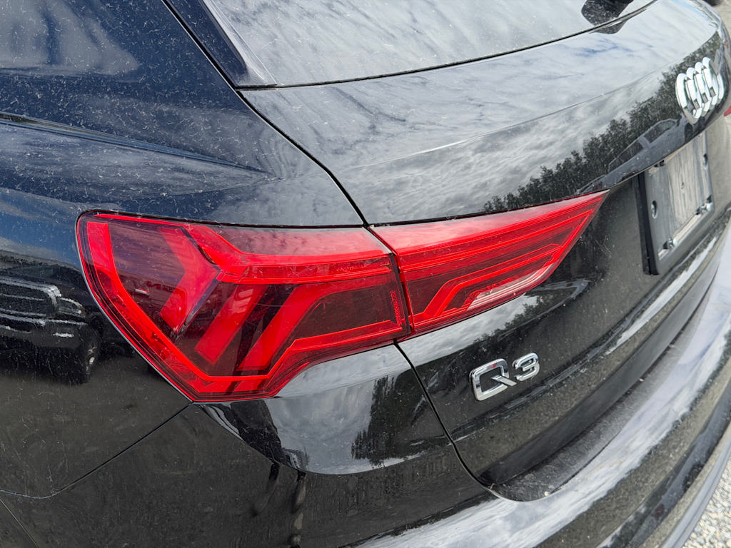 Thumbnail: 2025 Audi Q3 - 20