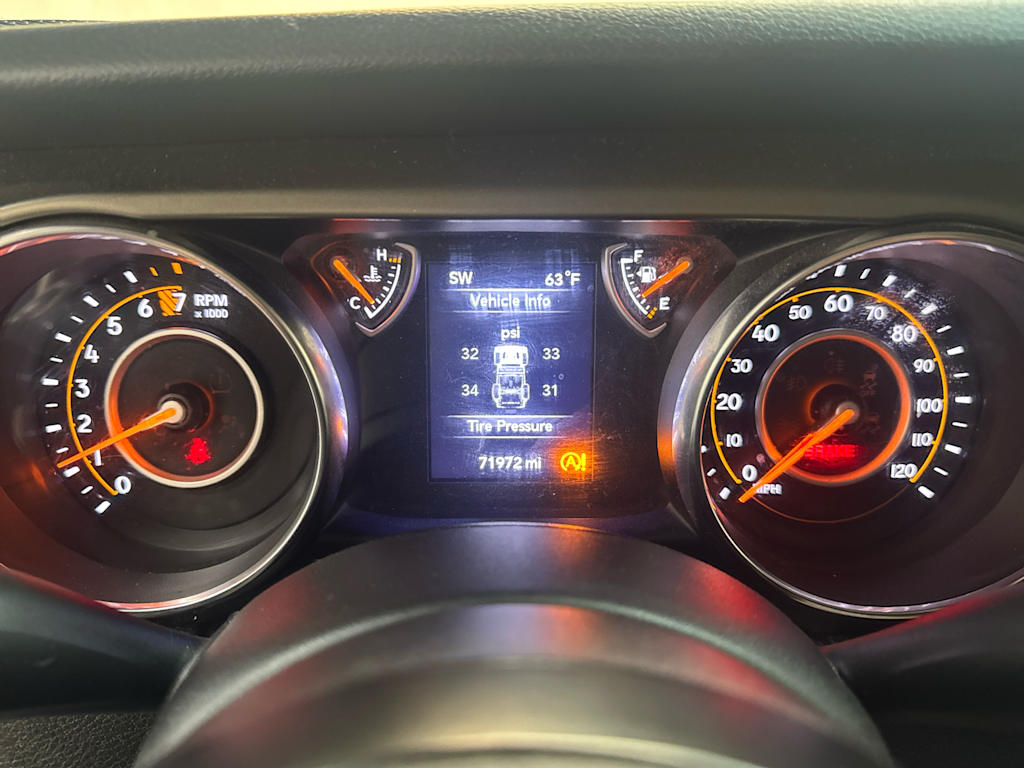 Thumbnail: 2019 Jeep Wrangler - 23