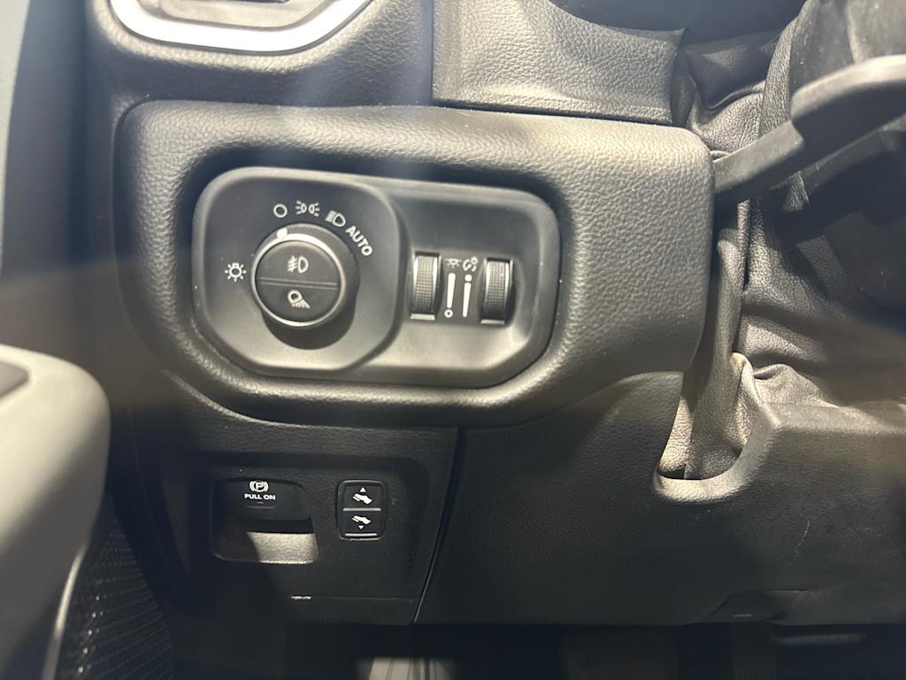 Thumbnail: 2019 RAM 1500 - 26