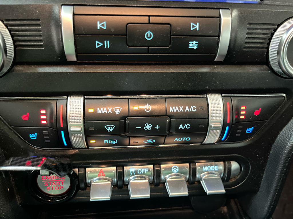 Thumbnail: 2020 Ford Mustang - 26