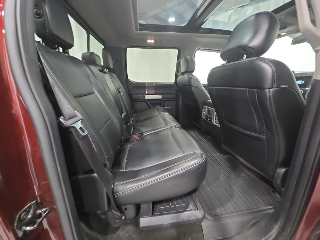 2017 Ford F-250 Super Duty Lariat - Photo 18