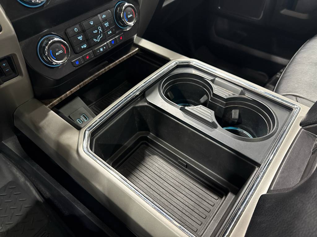Thumbnail: 2019 Ford F-450 - 22