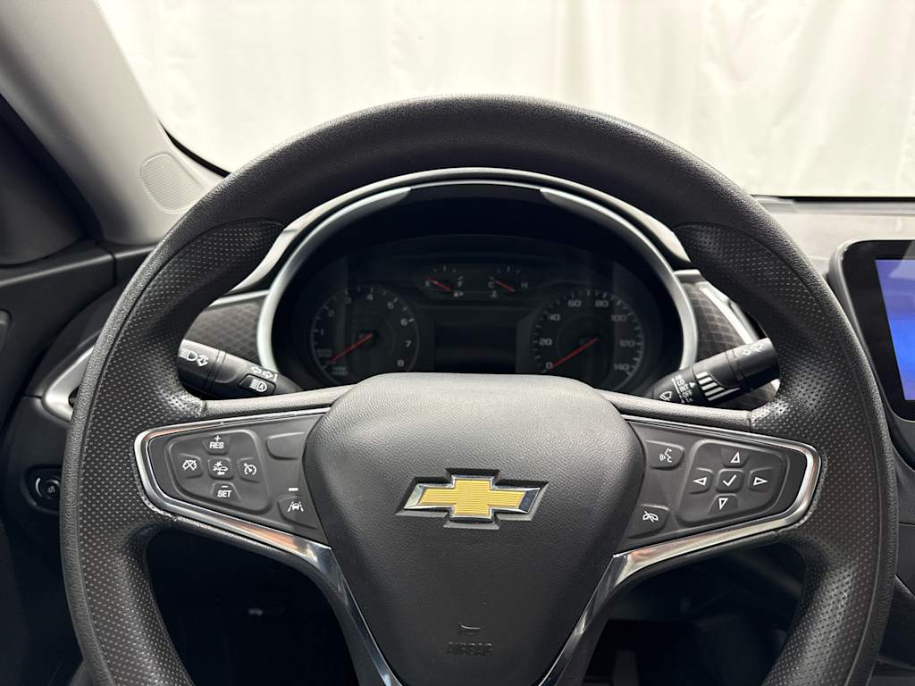 Thumbnail: 2023 Chevrolet Malibu - 2
