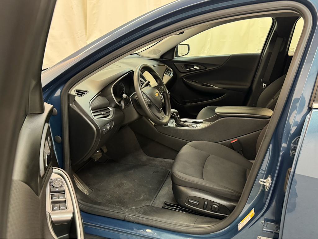 Thumbnail: 2024 Chevrolet Malibu - 7