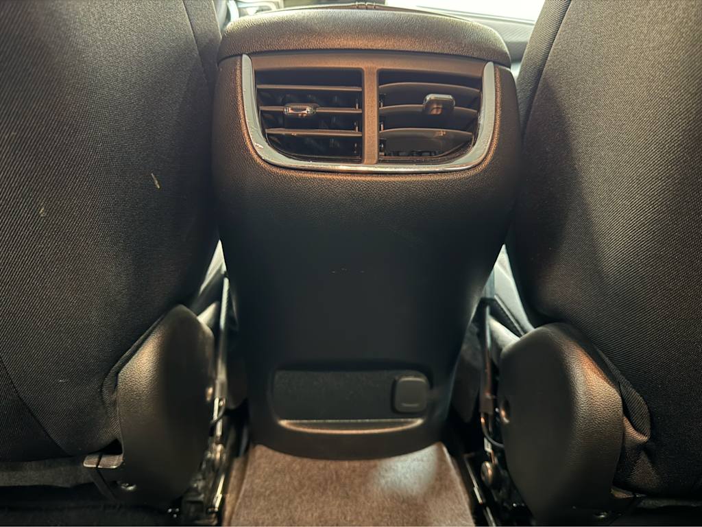 Thumbnail: 2024 Chevrolet Malibu - 15