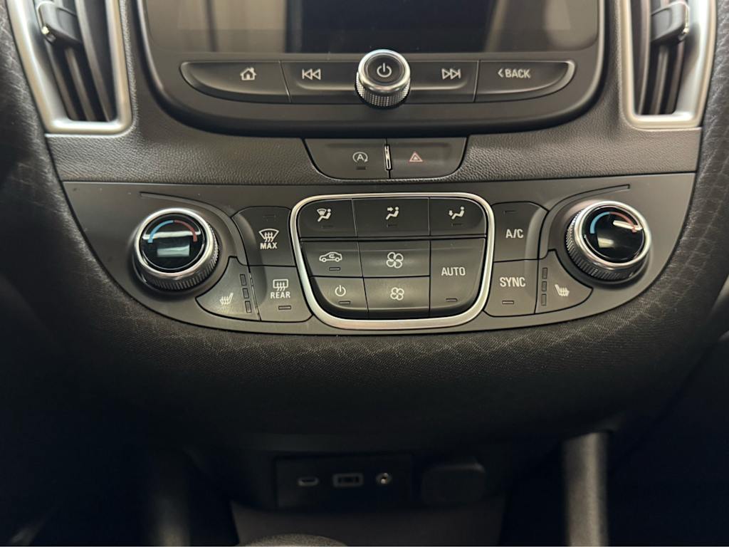 Thumbnail: 2024 Chevrolet Malibu - 20