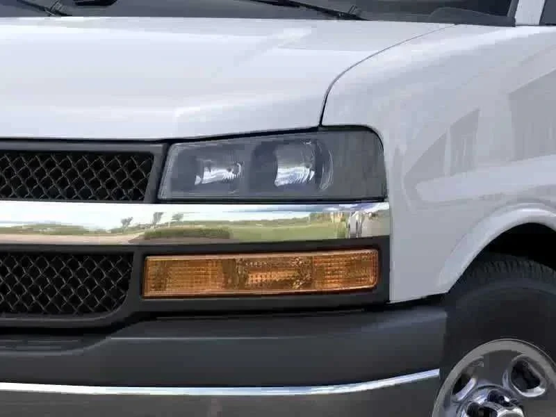 2025 Chevrolet Express Passenger LT - Photo 16