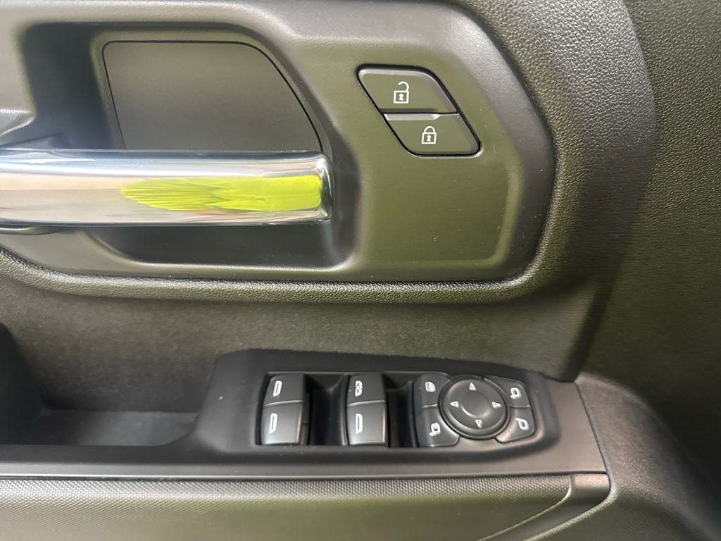 Thumbnail: 2025 Chevrolet Silverado 3500 - 15