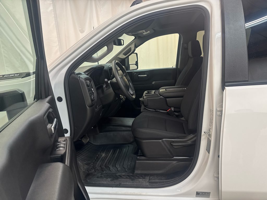 Thumbnail: 2025 Chevrolet Silverado 3500 - 7