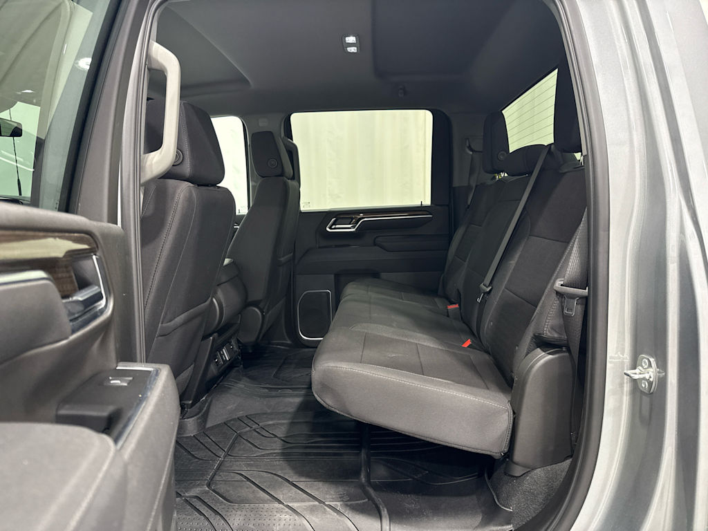 Thumbnail: 2026 Chevrolet Silverado 2500 - 11