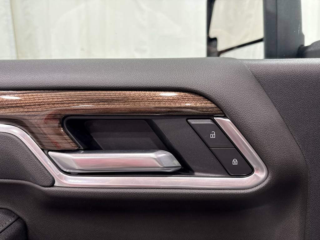Thumbnail: 2026 Chevrolet Silverado 2500 - 19