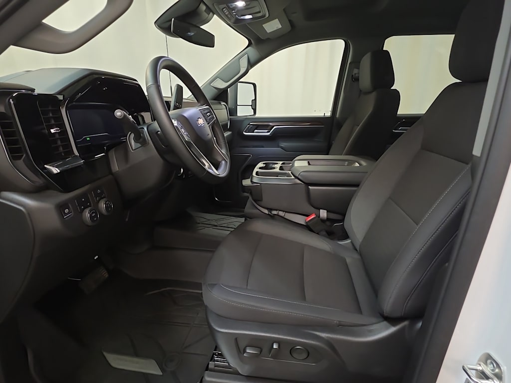 Thumbnail: 2025 Chevrolet Silverado 2500 - 9