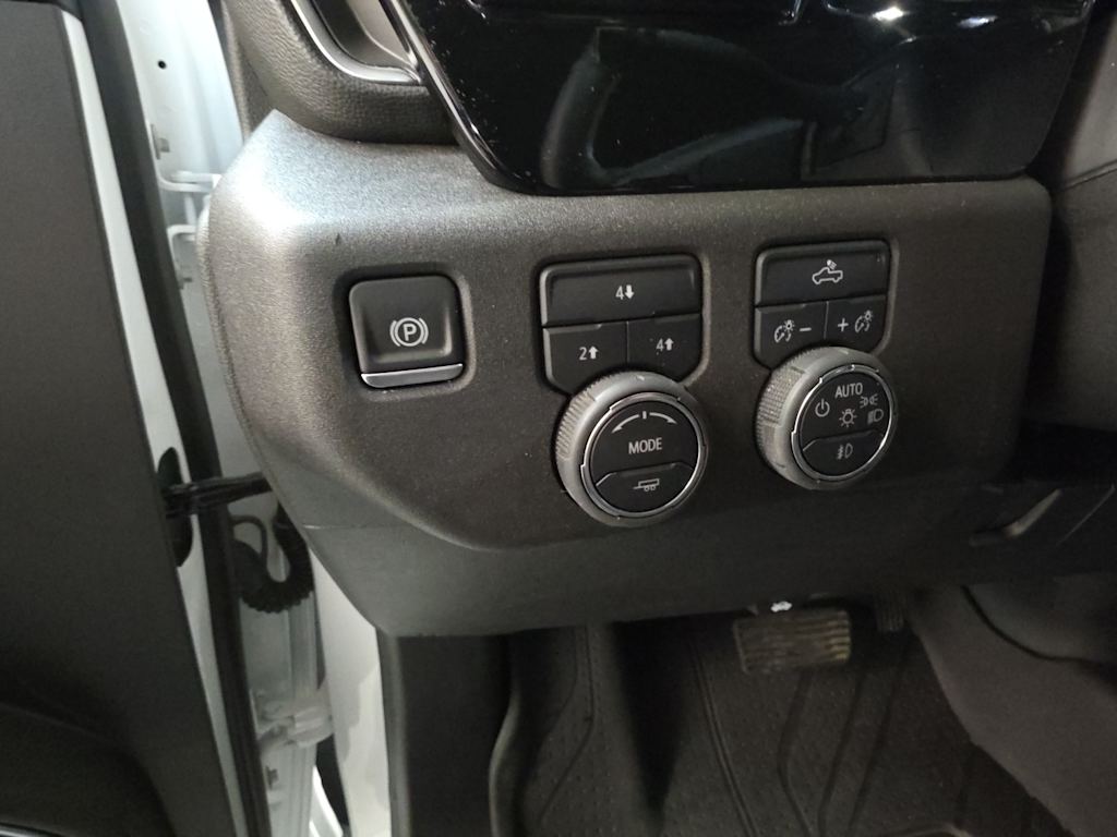 Thumbnail: 2025 Chevrolet Silverado 2500 - 22