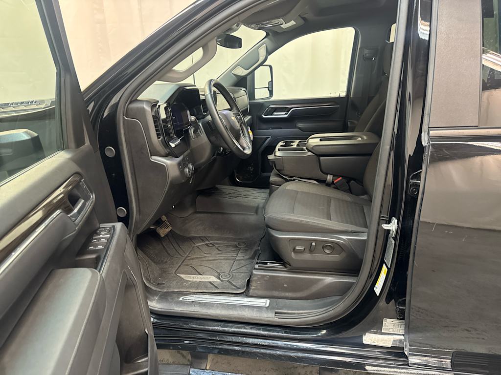 Thumbnail: 2025 Chevrolet Silverado 2500 - 8