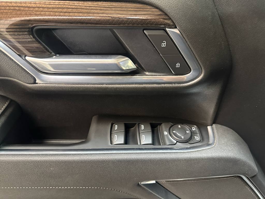 Thumbnail: 2025 Chevrolet Silverado 2500 - 17