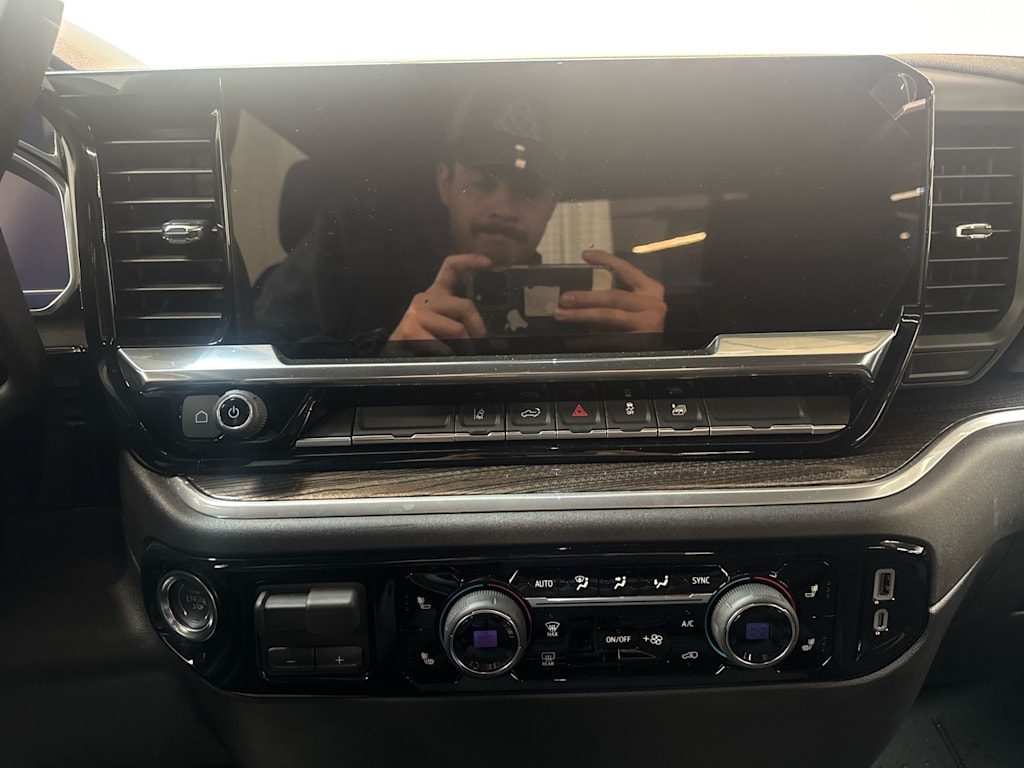 Thumbnail: 2025 Chevrolet Silverado 2500 - 9