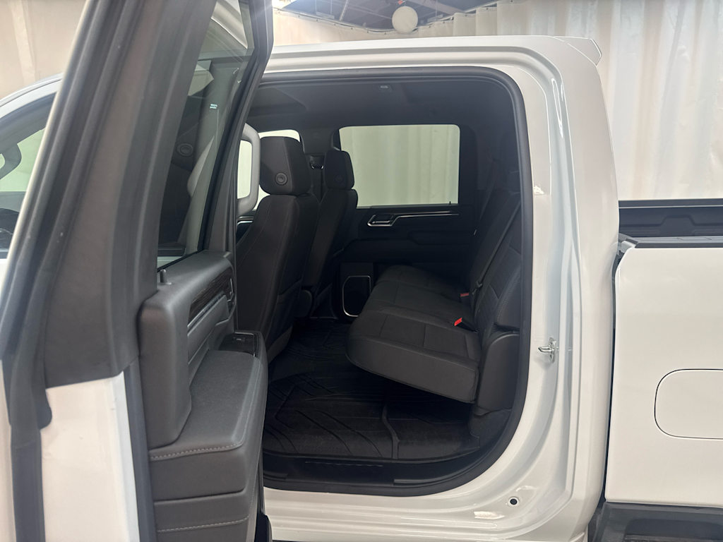 Thumbnail: 2025 Chevrolet Silverado 2500 - 8