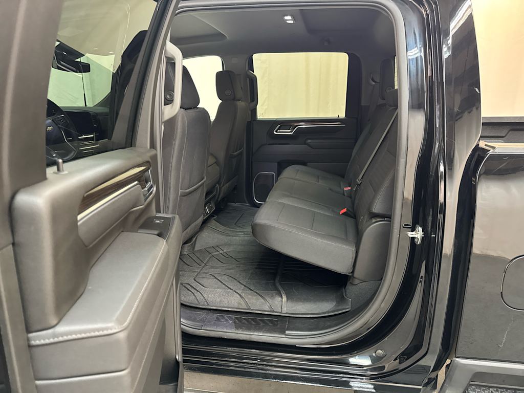 Thumbnail: 2025 Chevrolet Silverado 2500 - 9