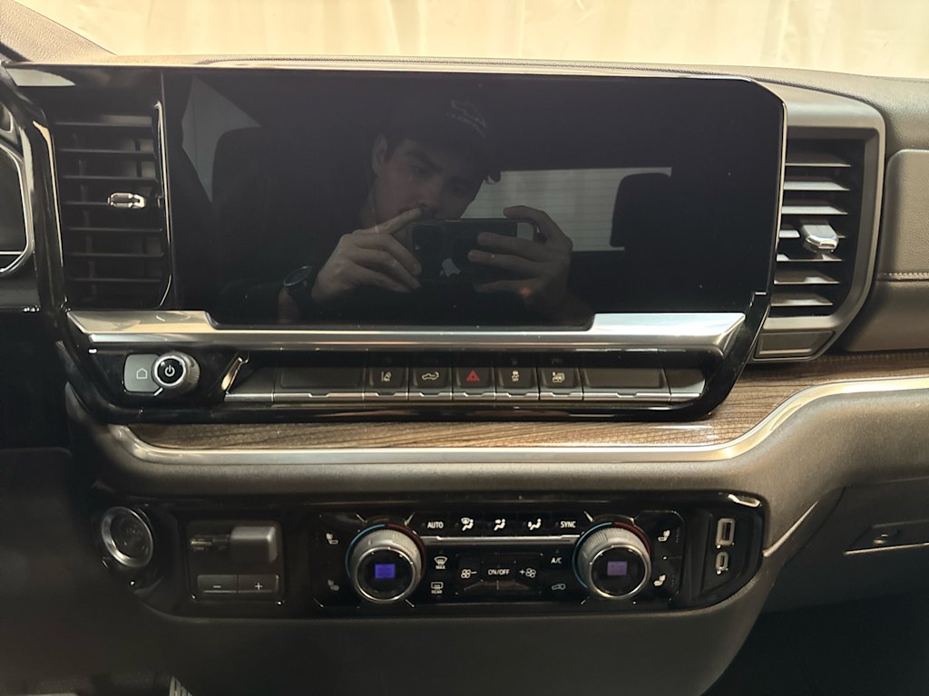 Thumbnail: 2025 Chevrolet Silverado 2500 - 10