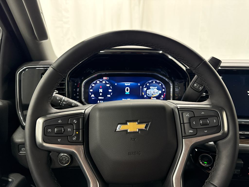 Thumbnail: 2026 Chevrolet Silverado 2500 - 8