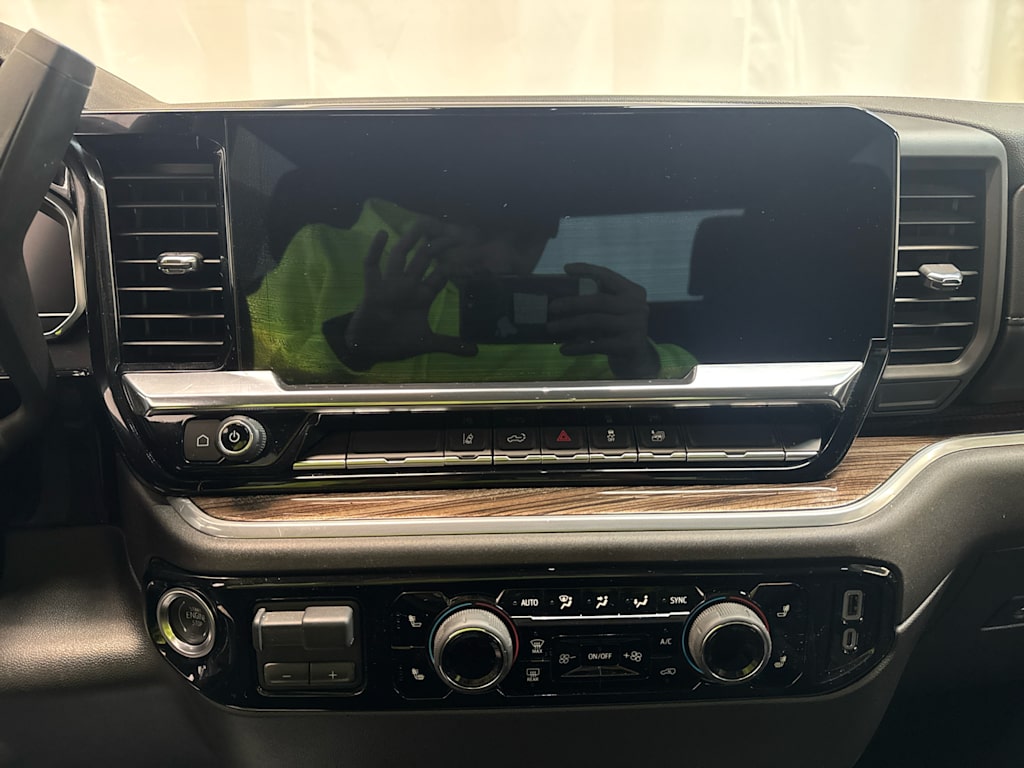 Thumbnail: 2025 Chevrolet Silverado 2500 - 9