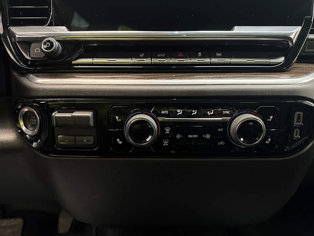 Thumbnail: 2025 Chevrolet Silverado 2500 - 21