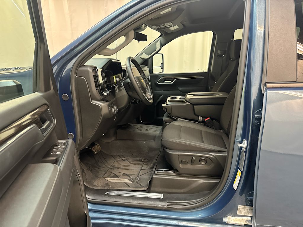 Thumbnail: 2025 Chevrolet Silverado 2500 - 7