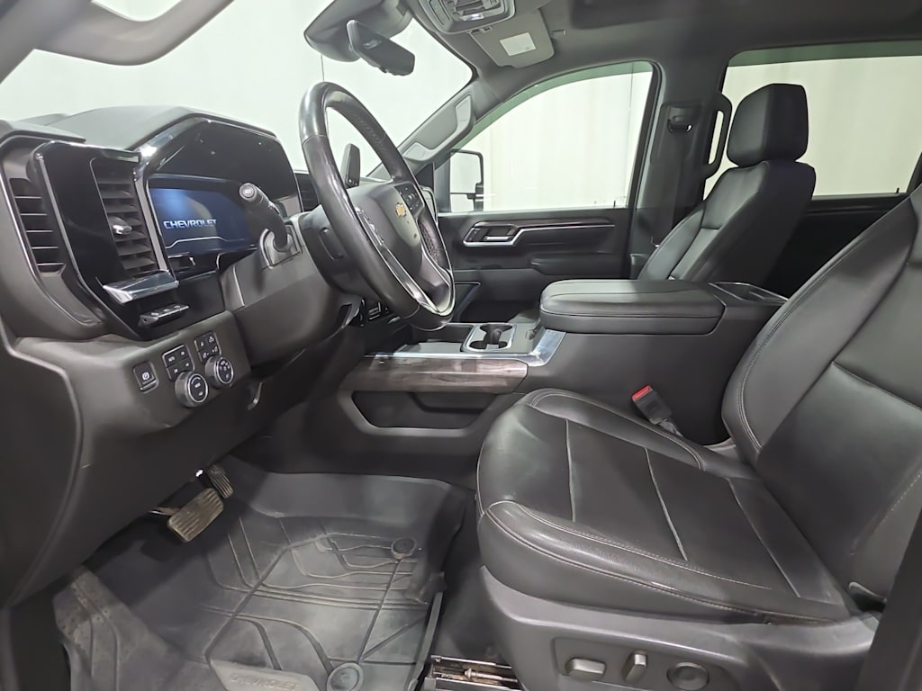 Thumbnail: 2024 Chevrolet Silverado 3500 - 7