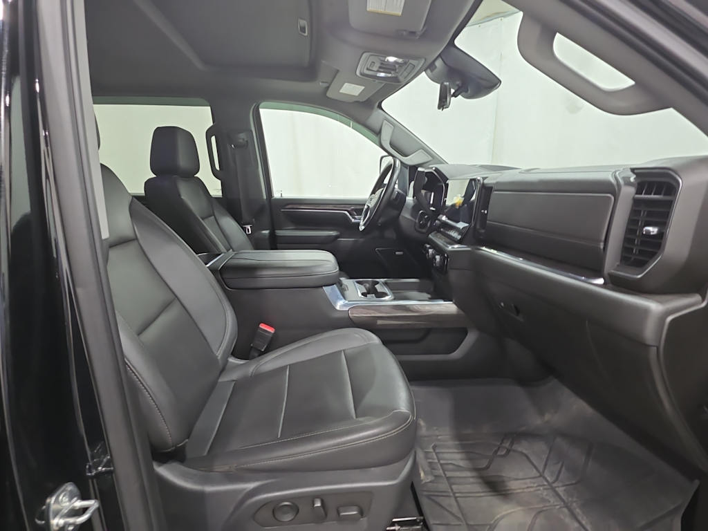 Thumbnail: 2024 Chevrolet Silverado 3500 - 8
