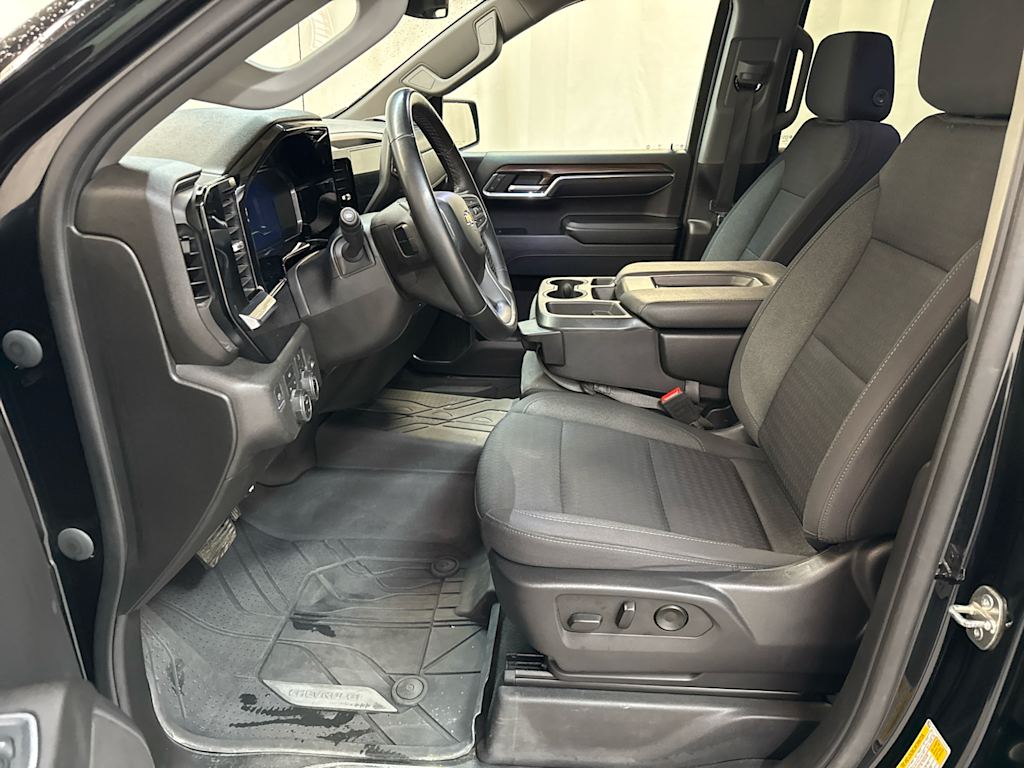 Thumbnail: 2023 Chevrolet Silverado 1500 - 8