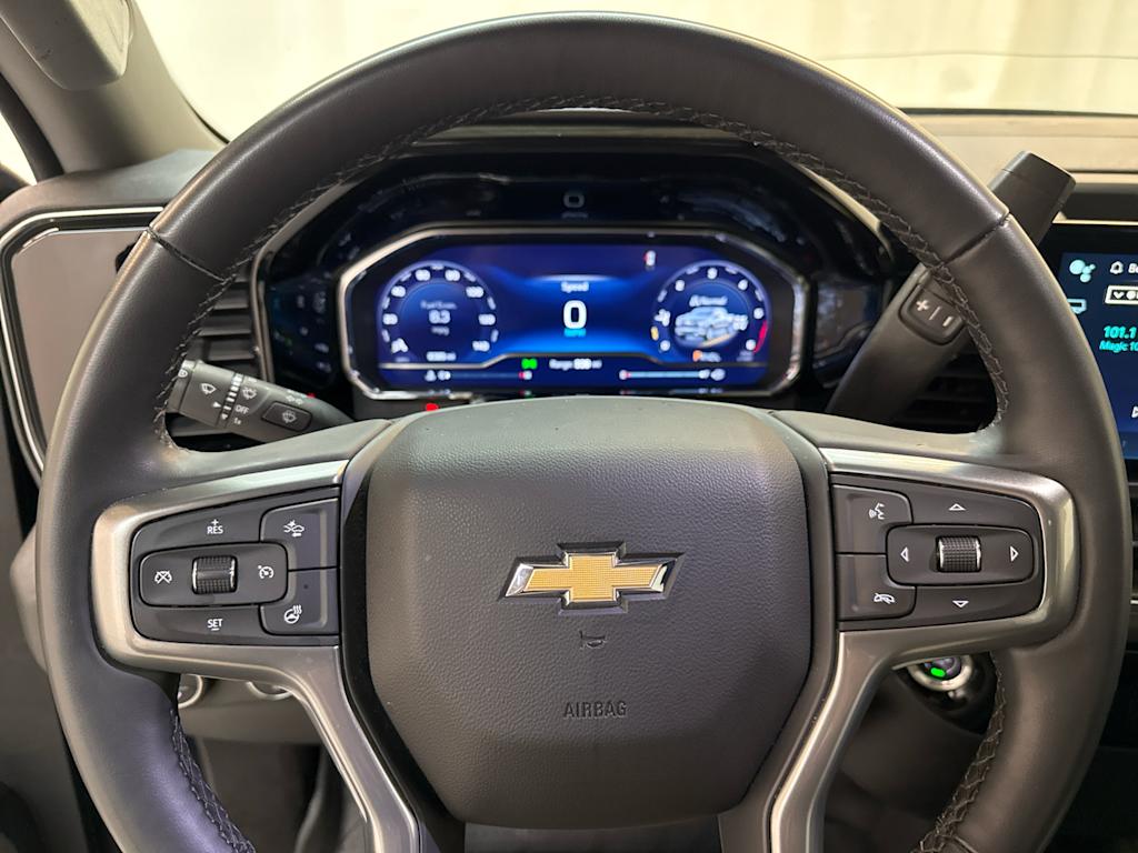 2023 Chevrolet Silverado 1500 LT 2