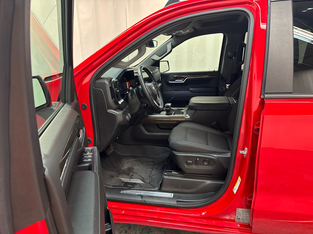 Thumbnail: 2024 Chevrolet Silverado 1500 - 15