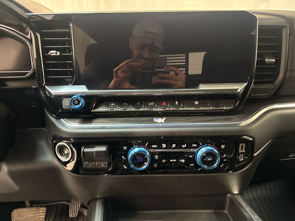 Thumbnail: 2023 Chevrolet Silverado 1500 - 8