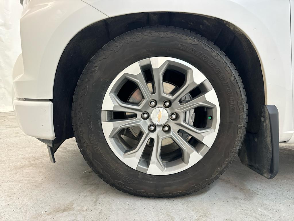 Thumbnail: 2024 Chevrolet Silverado 1500 - 7