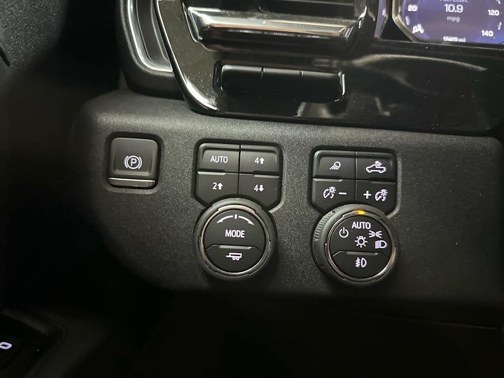 Thumbnail: 2024 Chevrolet Silverado 1500 - 20