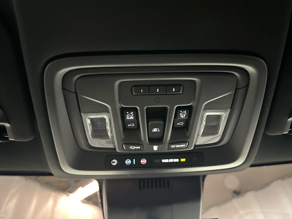 Thumbnail: 2024 Chevrolet Silverado 1500 - 22