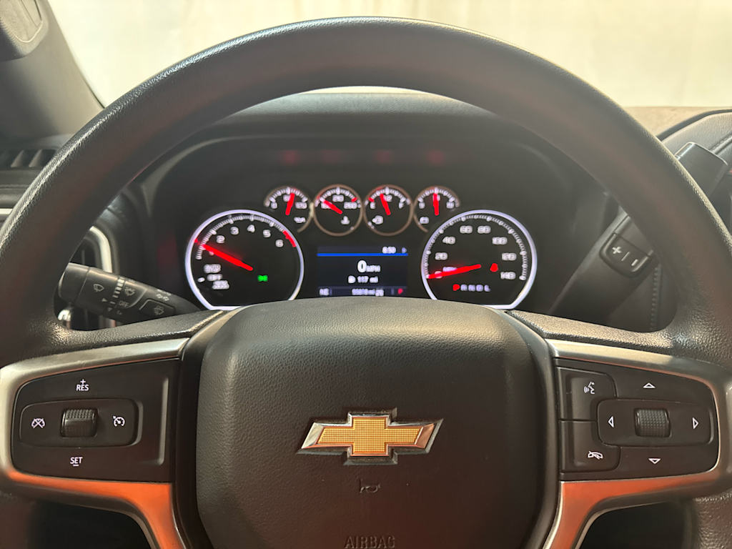 Thumbnail: 2019 Chevrolet Silverado 1500 - 21