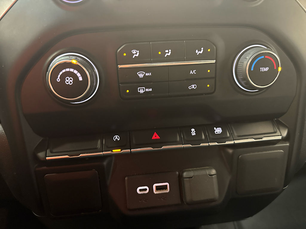 Thumbnail: 2019 Chevrolet Silverado 1500 - 25