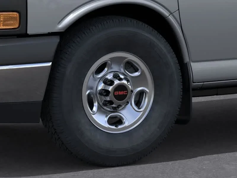 2025 GMC Savana Passenger LT - Photo 25