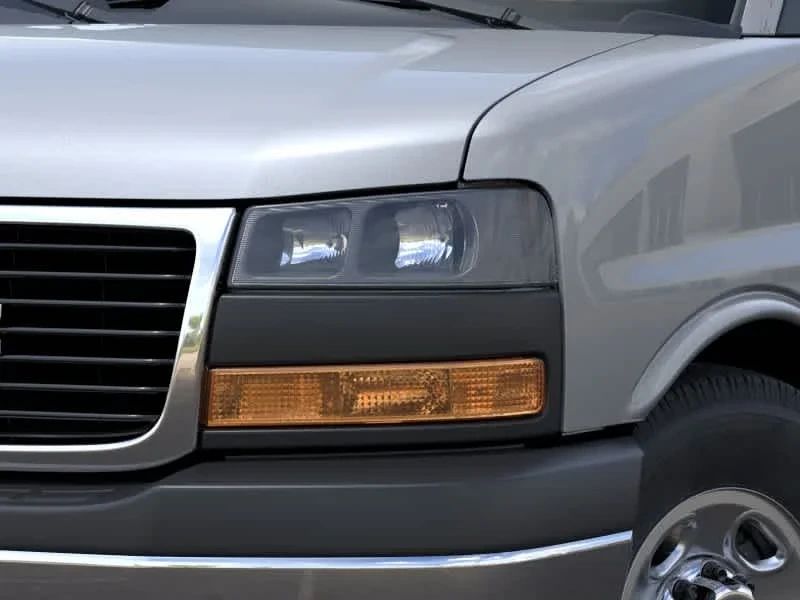 2025 GMC Savana Passenger LT - Photo 9