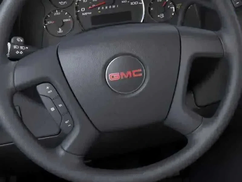 2025 GMC Savana Passenger LT - Photo 17
