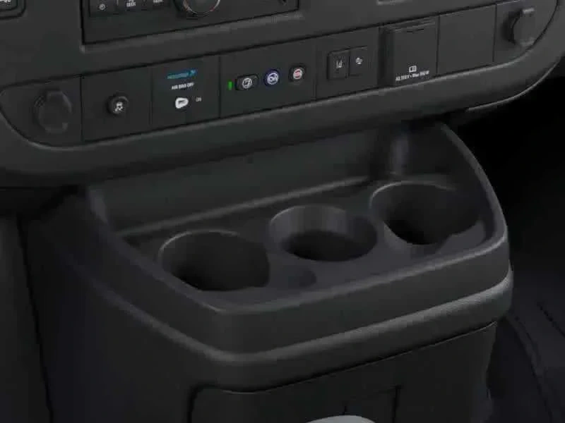 2025 GMC Savana Passenger LT - Photo 16