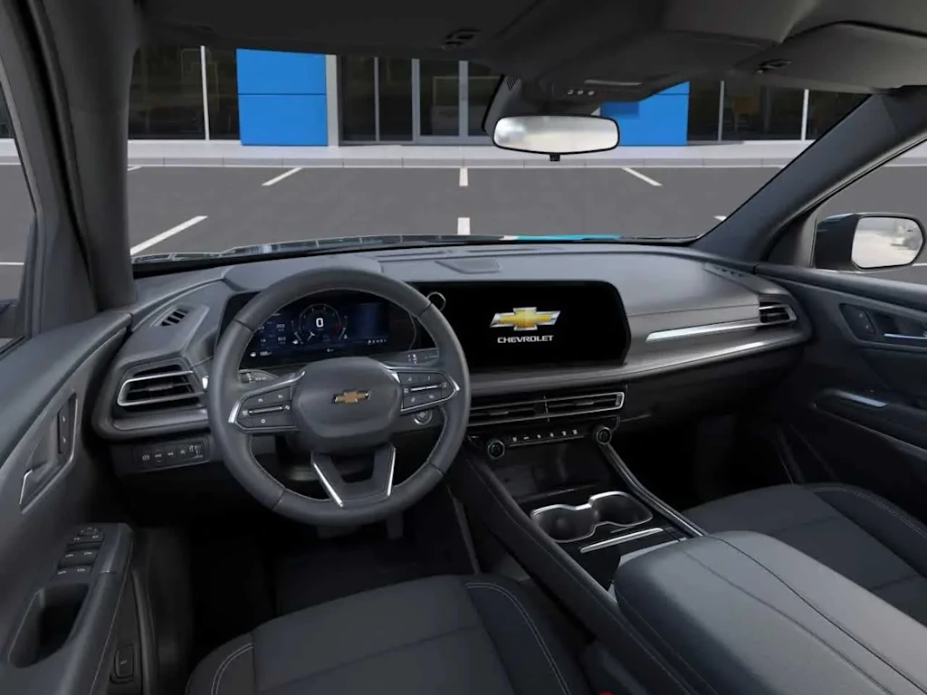 Thumbnail: 2027 Chevrolet Traverse - 2