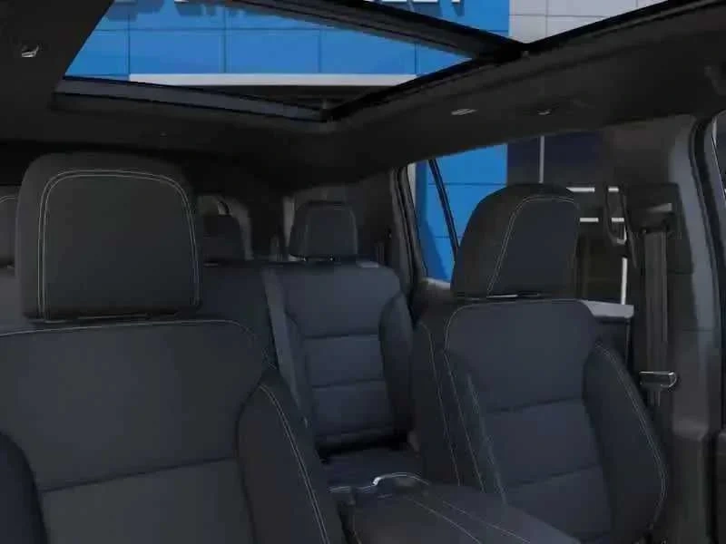 Thumbnail: 2026 Chevrolet Traverse - 24