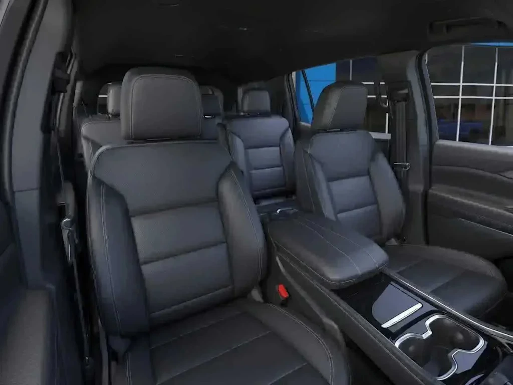 Thumbnail: 2026 Chevrolet Traverse - 7
