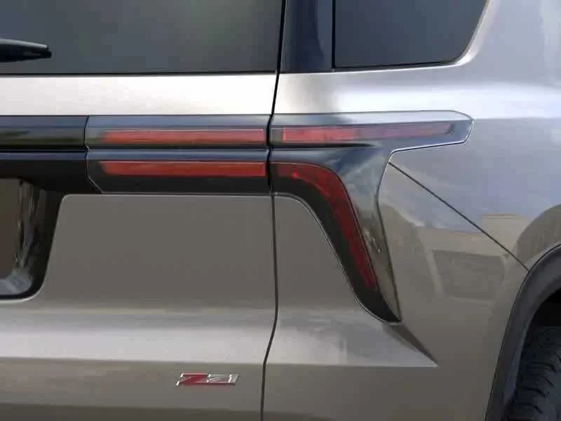 Thumbnail: 2027 Chevrolet Traverse - 18