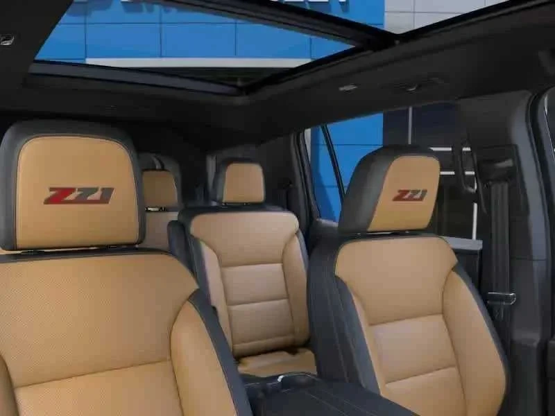Thumbnail: 2027 Chevrolet Traverse - 23