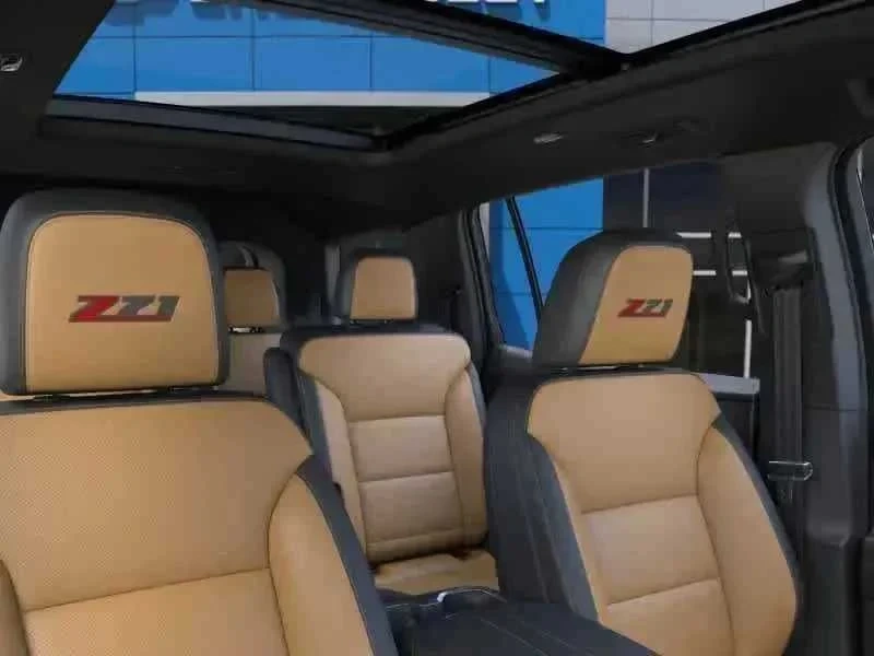 Thumbnail: 2027 Chevrolet Traverse - 21
