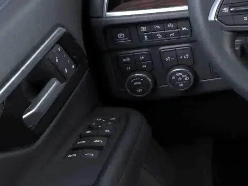 Thumbnail: 2026 Chevrolet Suburban - 19